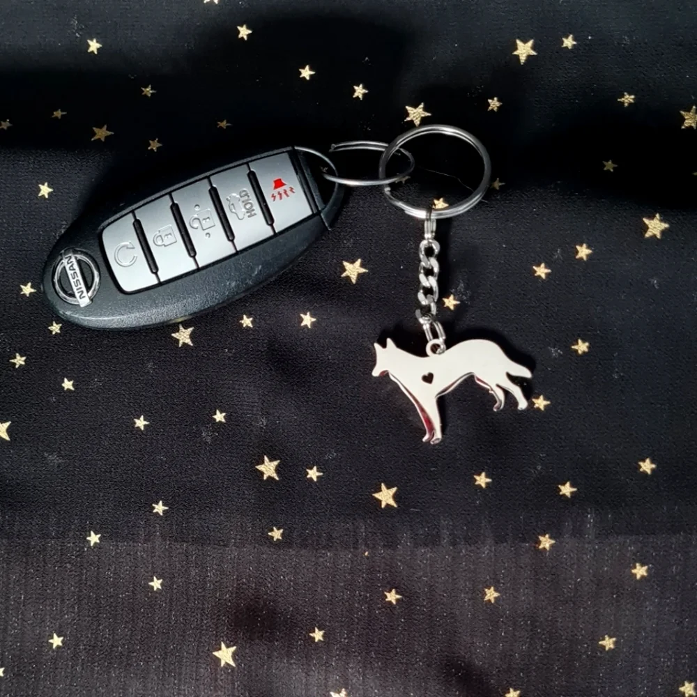 German Shepard Love Keychain - Picture 1 of 3